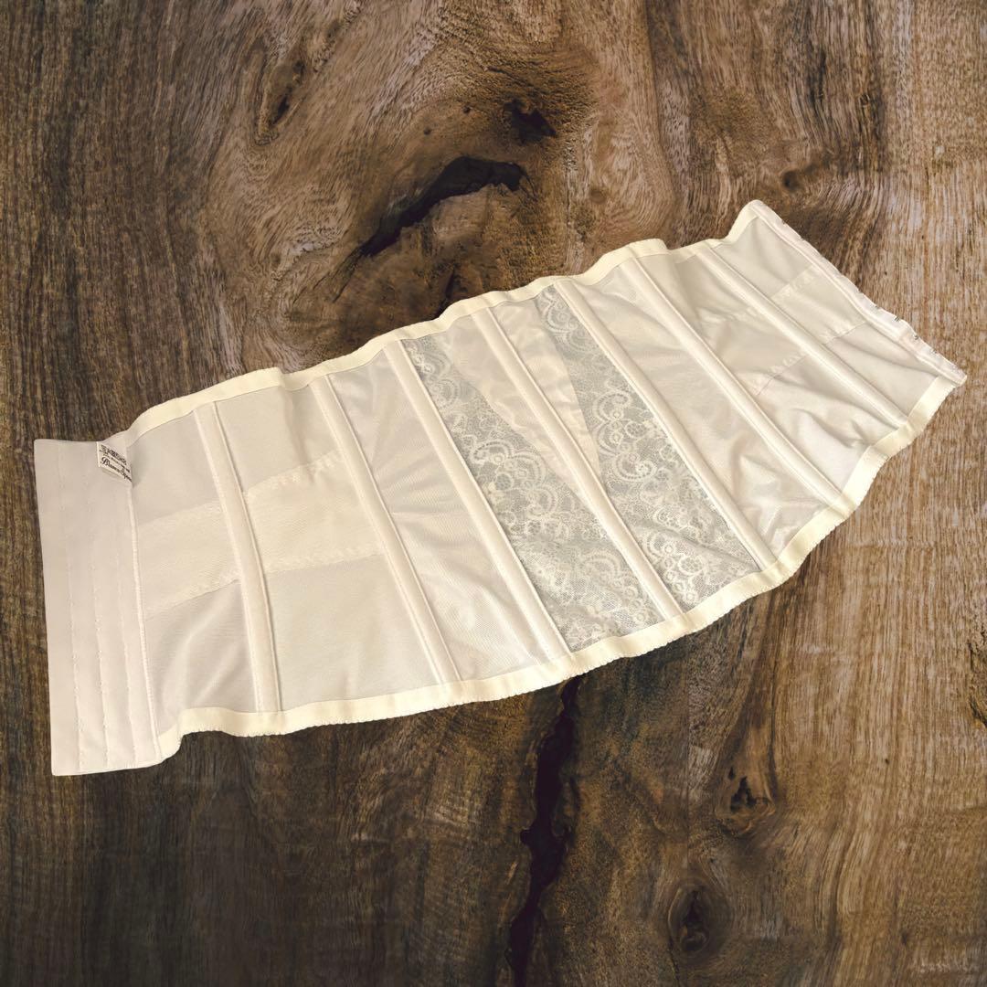 【美品】LIVE LOVE LAUGH ブライダルインナー C70 ウエスト64