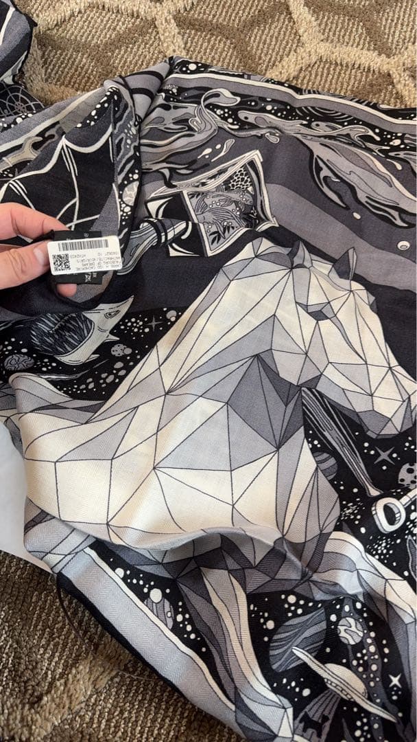 新品未使用エルメスHERMES カレH 100 《フォーブル・オブ・ドリームズ》