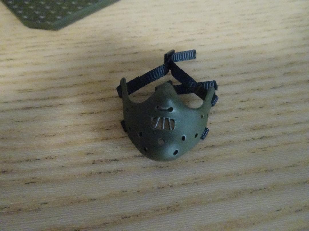 1/6スケールのメタルバウンドカーとハンニバルのマスクタイプのホット