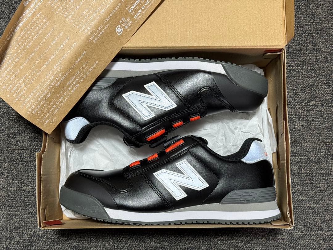 【新品】 ニューバランス BC-218 安全靴 27センチ　黒 ブラック 楽天市場】【3/1限定！ポイント3倍＋最大400円OFF】ニューバランス