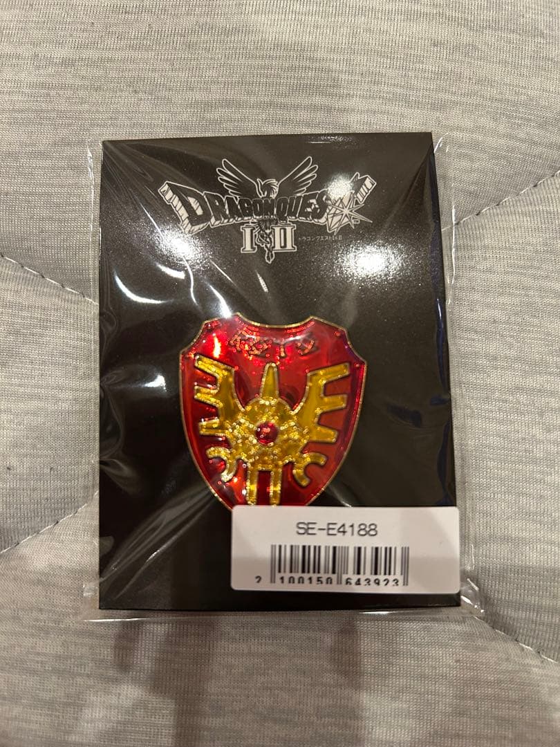 新品・未開封】『ドラゴンクエストI＆II』 アクリルブロック ロトの盾付