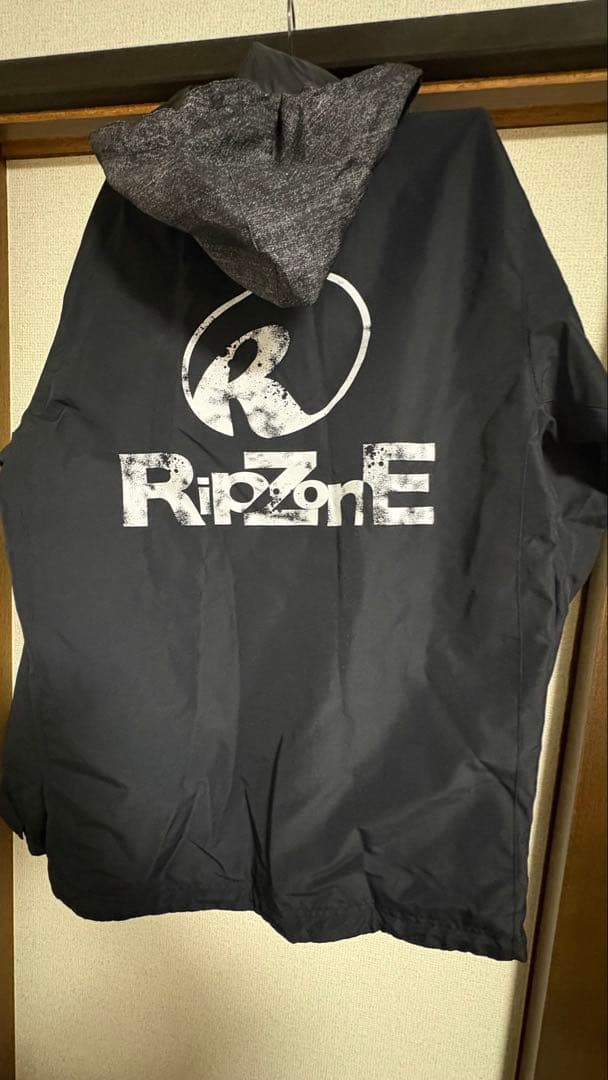 RipZone フード付きジャケット 黒3点セット - スノーボードブランド