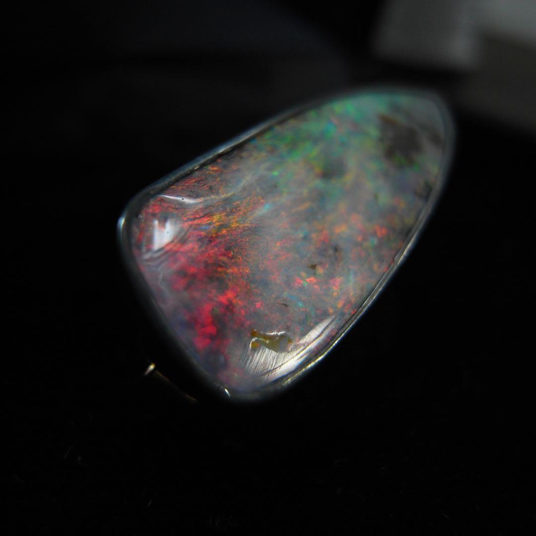 希少 大型 アンティーク 宝石 ジュエリー 遊色 ボルダー オパール ブローチ