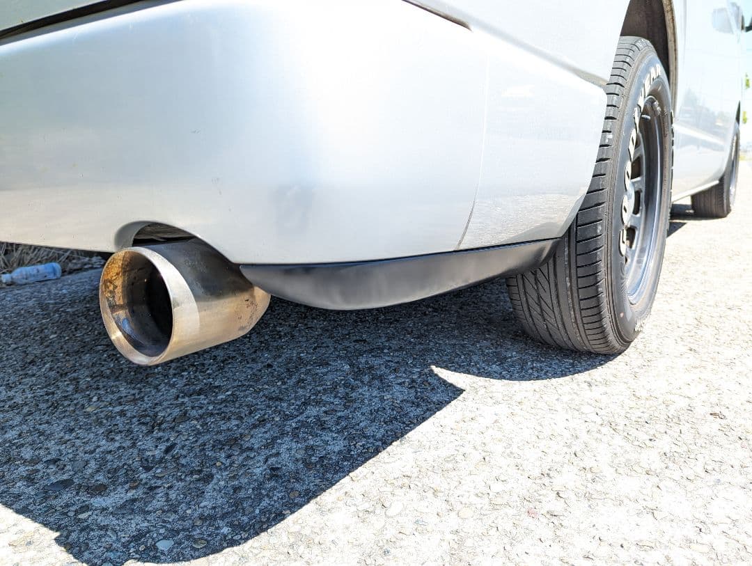 ハイエース リアバンパースポイラー zr2 uy ハイエース200系 専門店 ユーアイビークルのハイエース Forbito リア