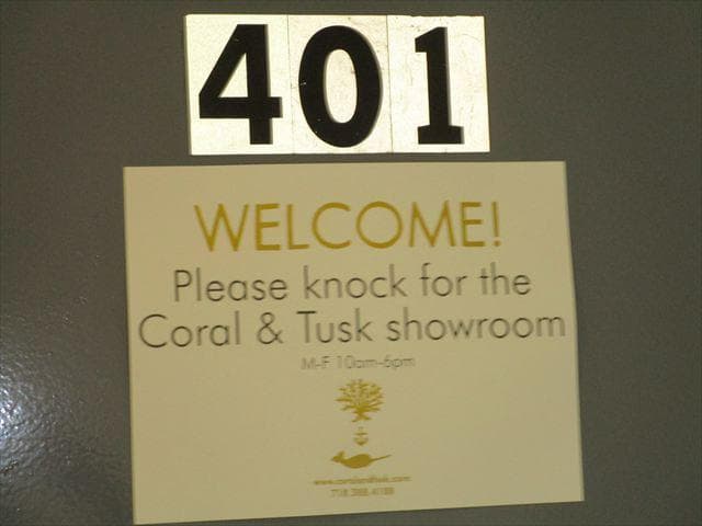 コーラル＆タスク ラッキーカエルポーチ「ベルポーチ付きラッキー