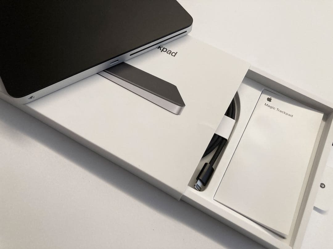 Magic Trackpad ブラック第3世代 Magic Trackpad 3 ブラックレビュー！変更点とメリット・デメリット