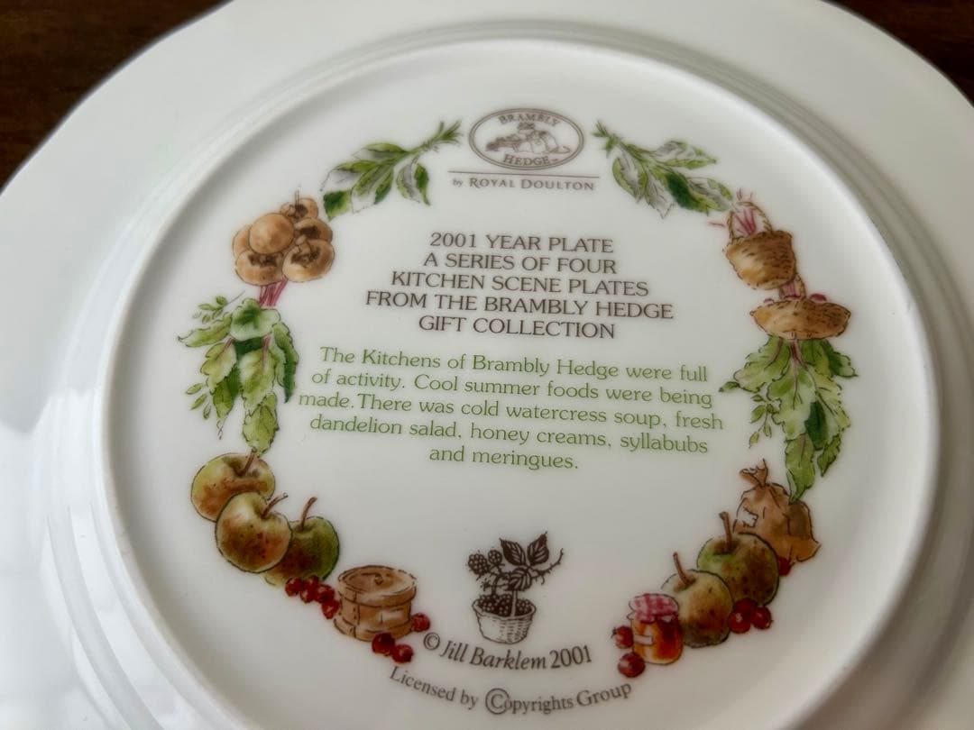 廃盤品】ブランブリーヘッジ 2001 イヤープレート のばら村のものがたり