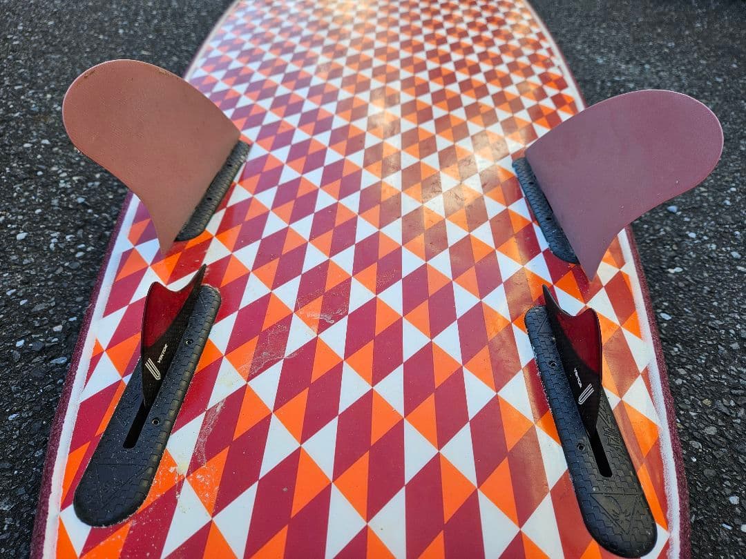 《CATCH SURF》 幻のBARRY MCGEE Pro 7’0″ QUAD