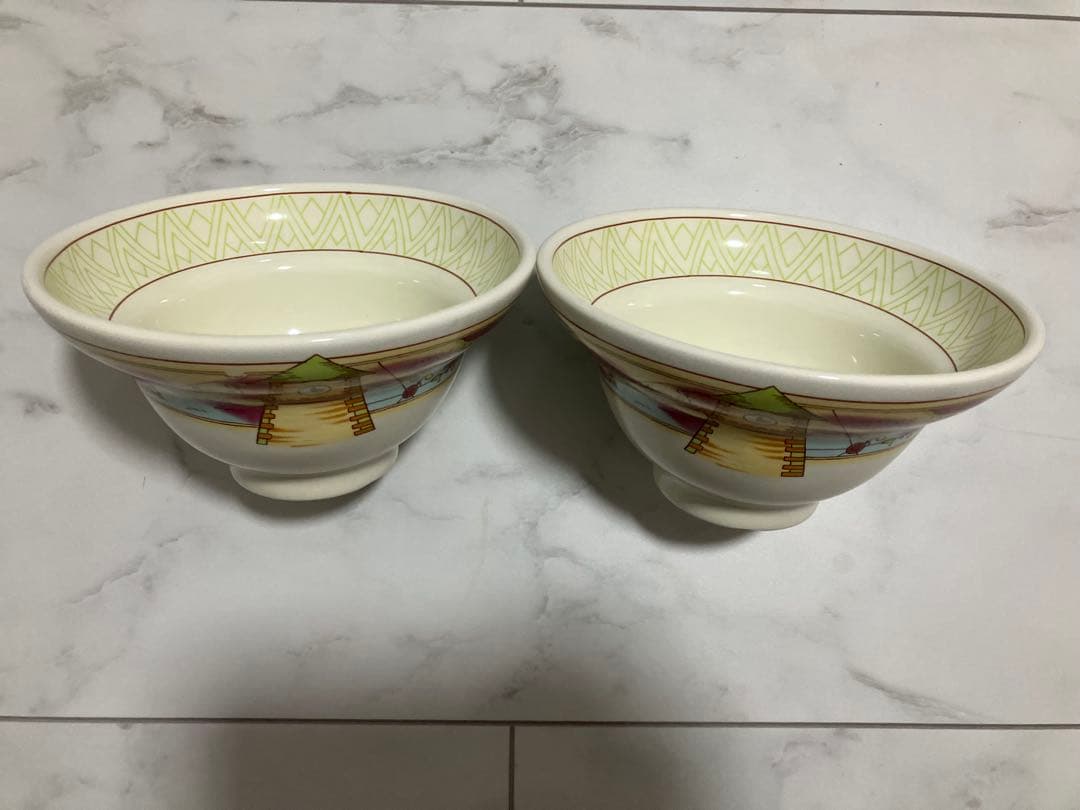 すき家 どんぶり 中盛り 2個 『レア商品』 - メルカリ