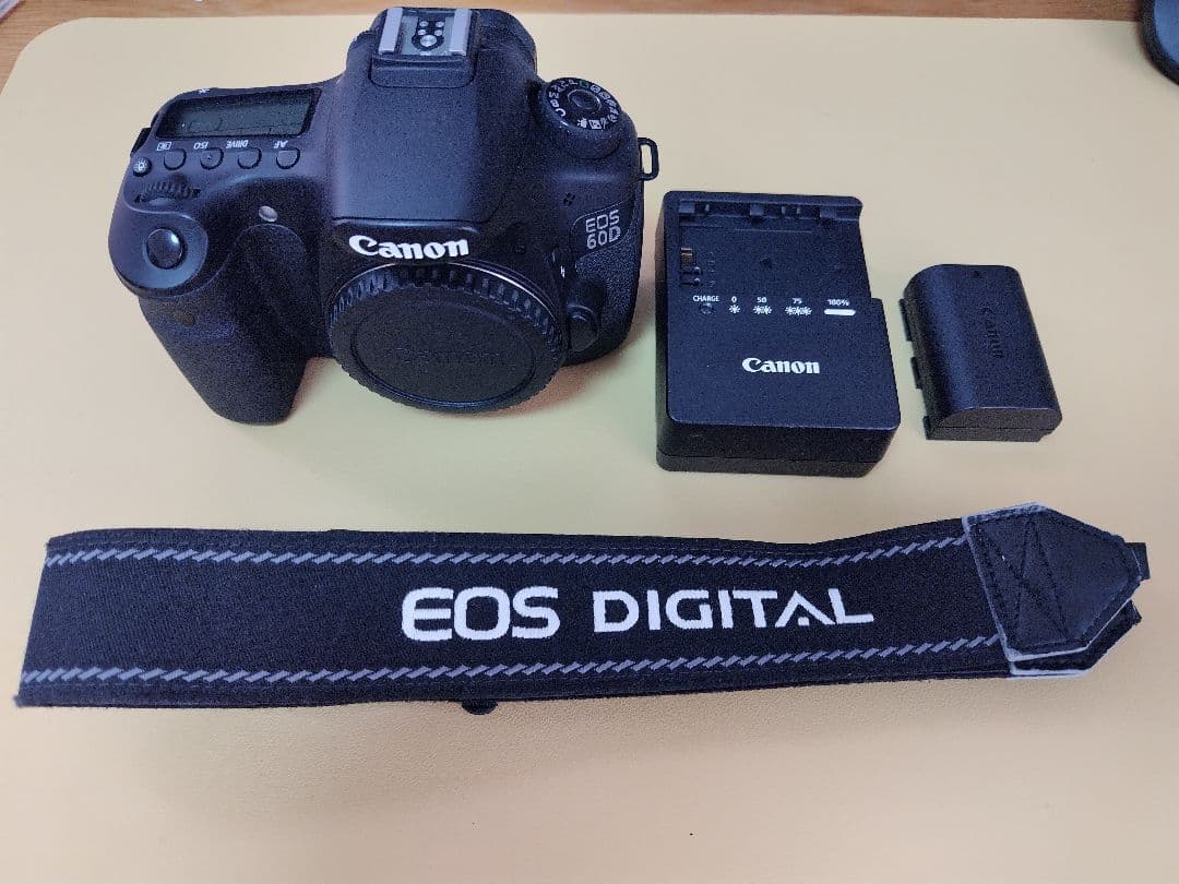 Canon EOS 60D デジタル一眼レフカメラ Amazon | Canon デジタル一眼レフカメラ EOS 60D ボディ ブラック