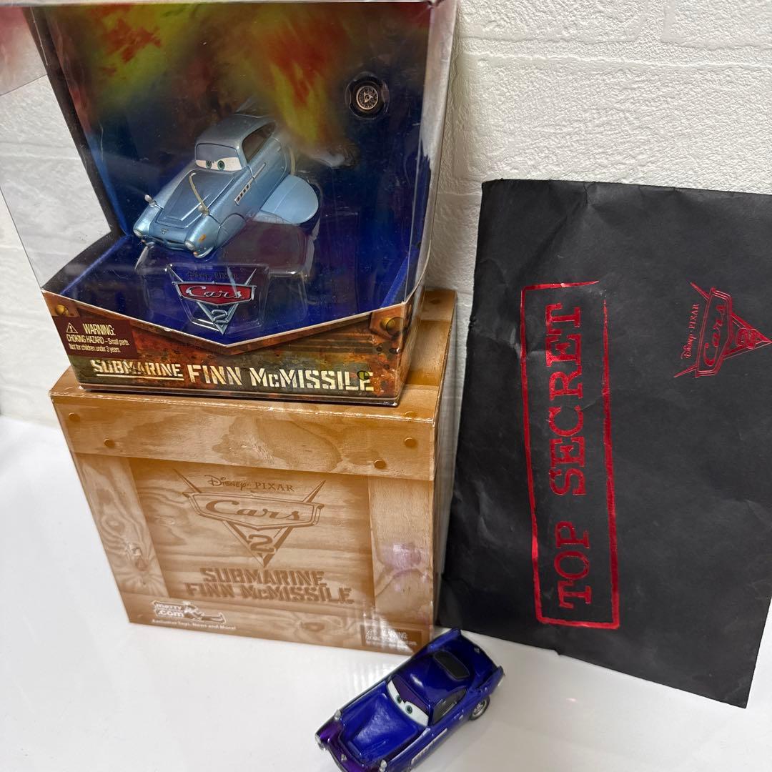 アキ　サブマリン フィン・マックミサイル カーズ 007 まるで『007』？ 『カーズ2』冒頭の激しいカーアクション映像を独占