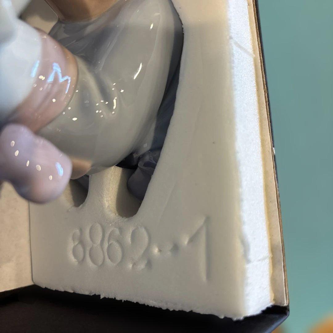 箱・緩衝材あり・未使用】LLADRO リヤドロ おめかししようね - メルカリ