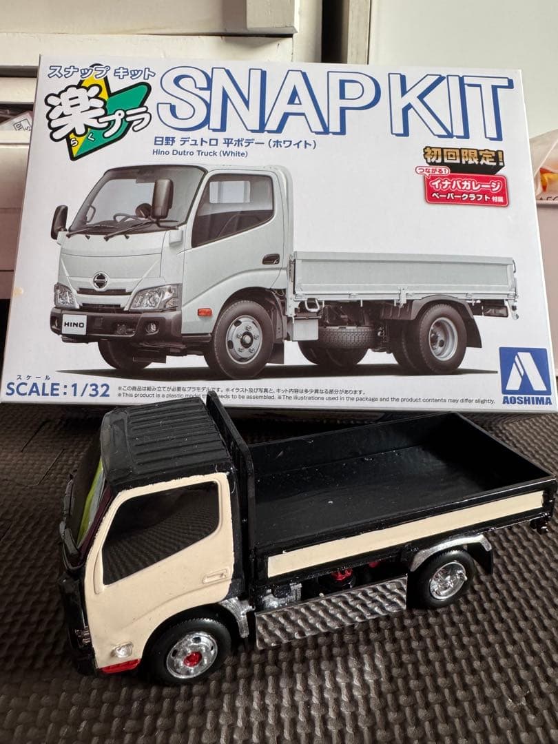 楽プラ デコトラ デュトロ 平ボディ アオシマプラモデル完成品 - メルカリ