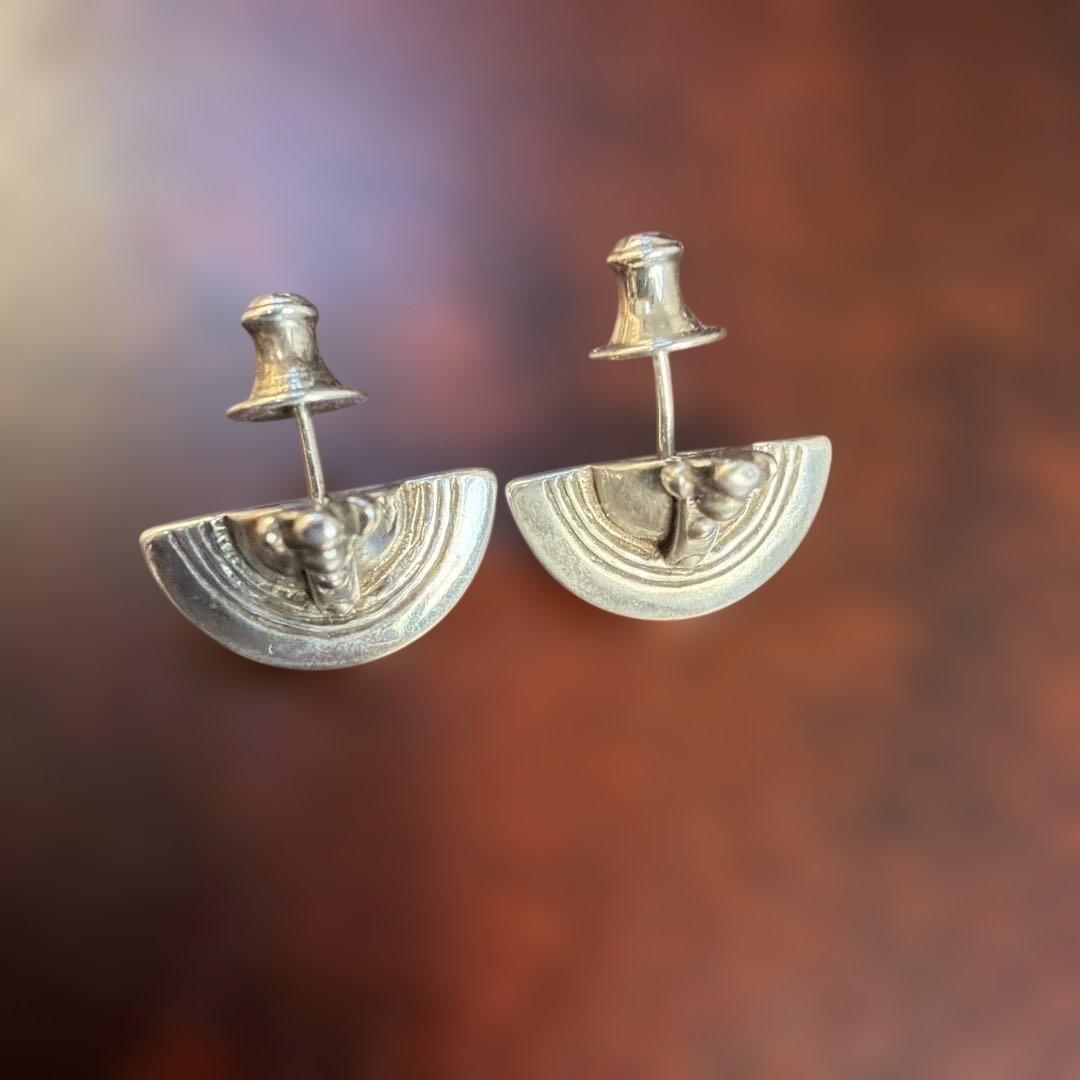 Vivienne Westwood ヴィヴィアン ピアス（両耳） 男女可 - メルカリ