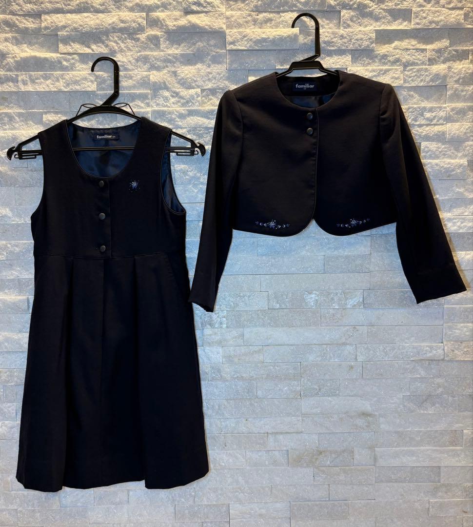 familiar 女の子 アンサンブル125㌢ 花柄手縫刺繍 濃紺清楚 超美品