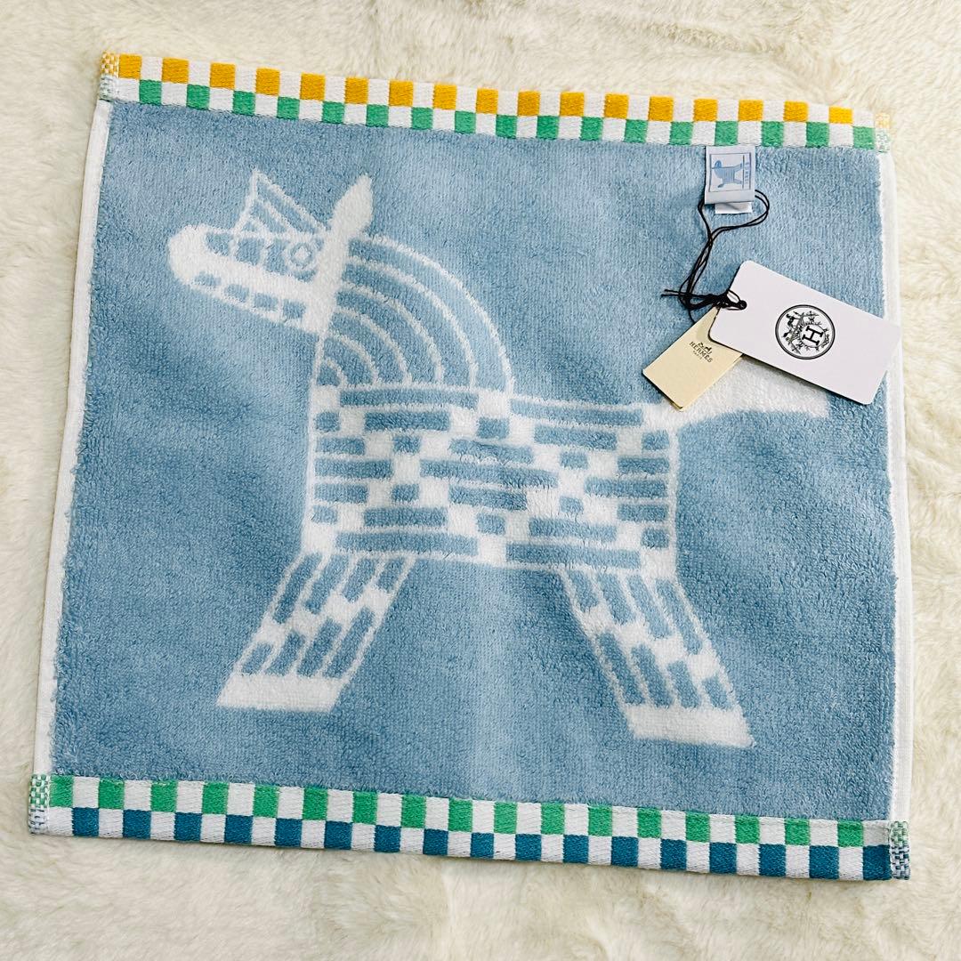 HERMES アニモーナッテ 馬模様 タオルハンカチ 新品