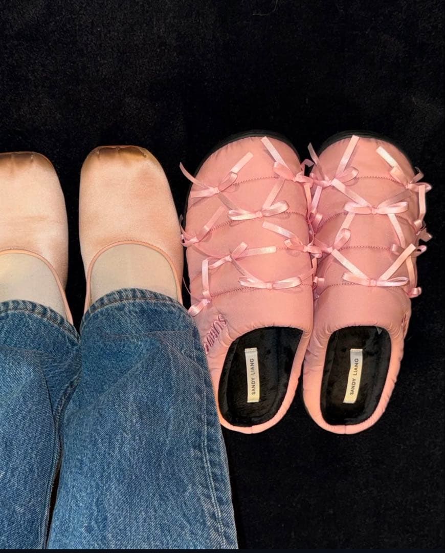 靴 SUBU x SANDY LIANG SLIPPERS IN PINK SANDY LIANG X SUBU: PRINCESS SLIPPERS