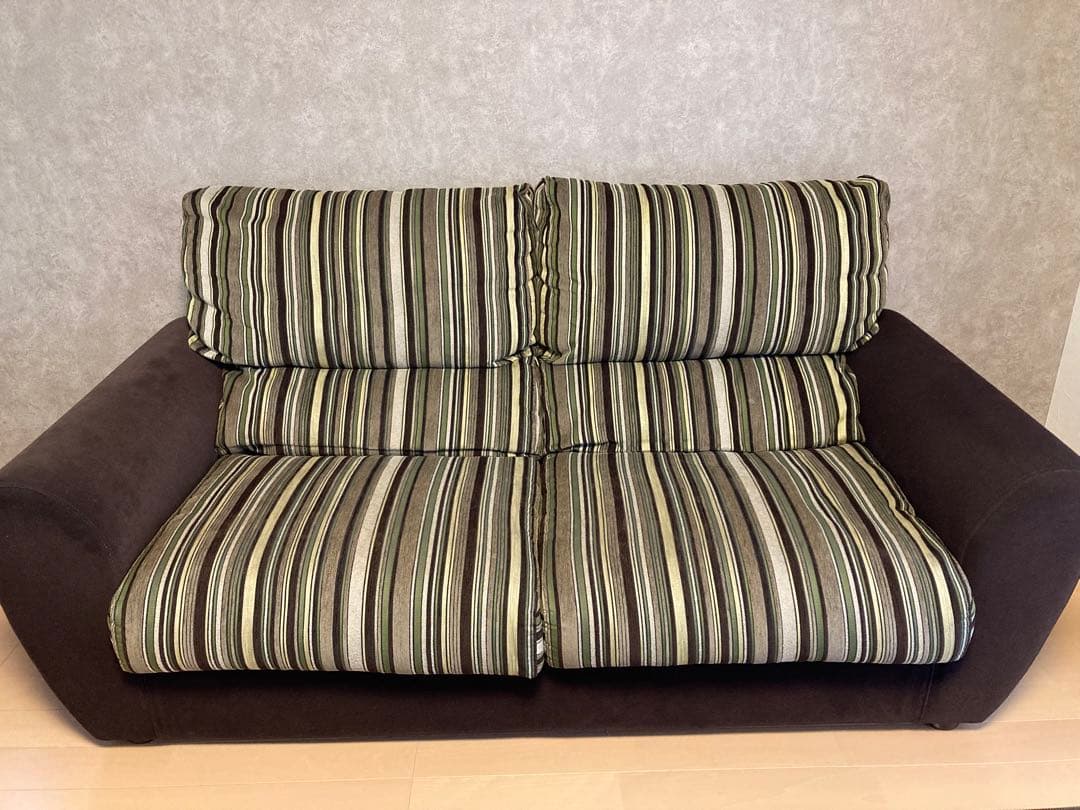 ニトリ 3人掛けソファ スペイン製 大阪 - メルカリ