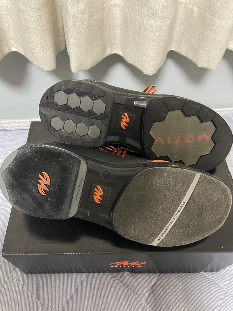 Dibidibidj様専用 ボウリングシューズ MOTIV モーティブ 27cm - メルカリ