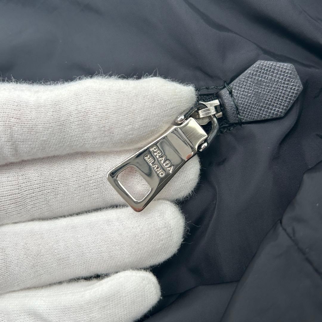 PRADA ギンガムチェック トートバッグ 三角ロゴ 大容量 ブラック 白