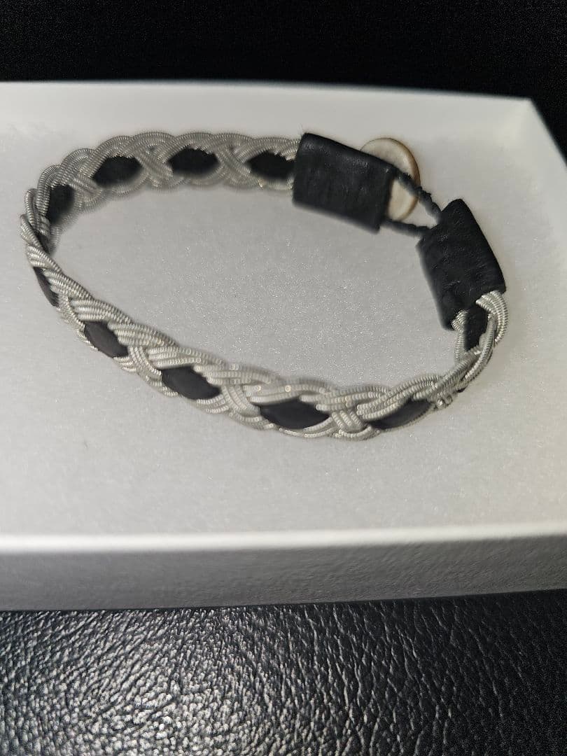 YOHEI NOGUCHI サーミブレスレット Duodje(ドゥオッチ) - メルカリ