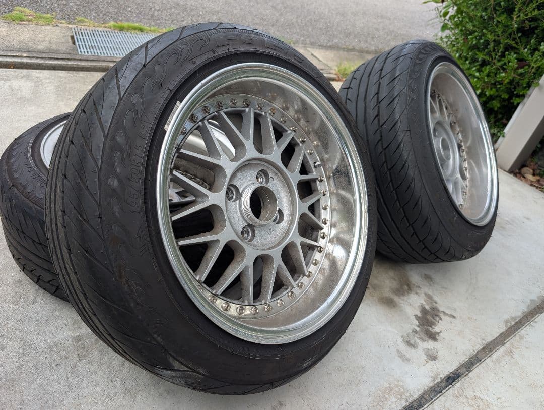 SUPERSTAR シェブロンレーシング 8.5j 15 +20 PCD 100