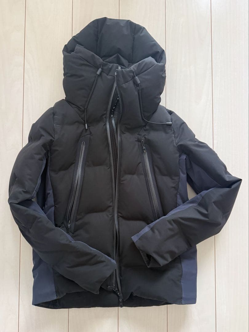 Descente アダムエロペ別注　デサントオルテライン マウンテニア S Descente アダムエロペ別注 デサントオルテライン マウンテニア S