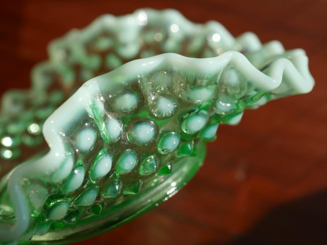 フェントン1940年 稀少 グリーンオパールセントホブネイル ウラン