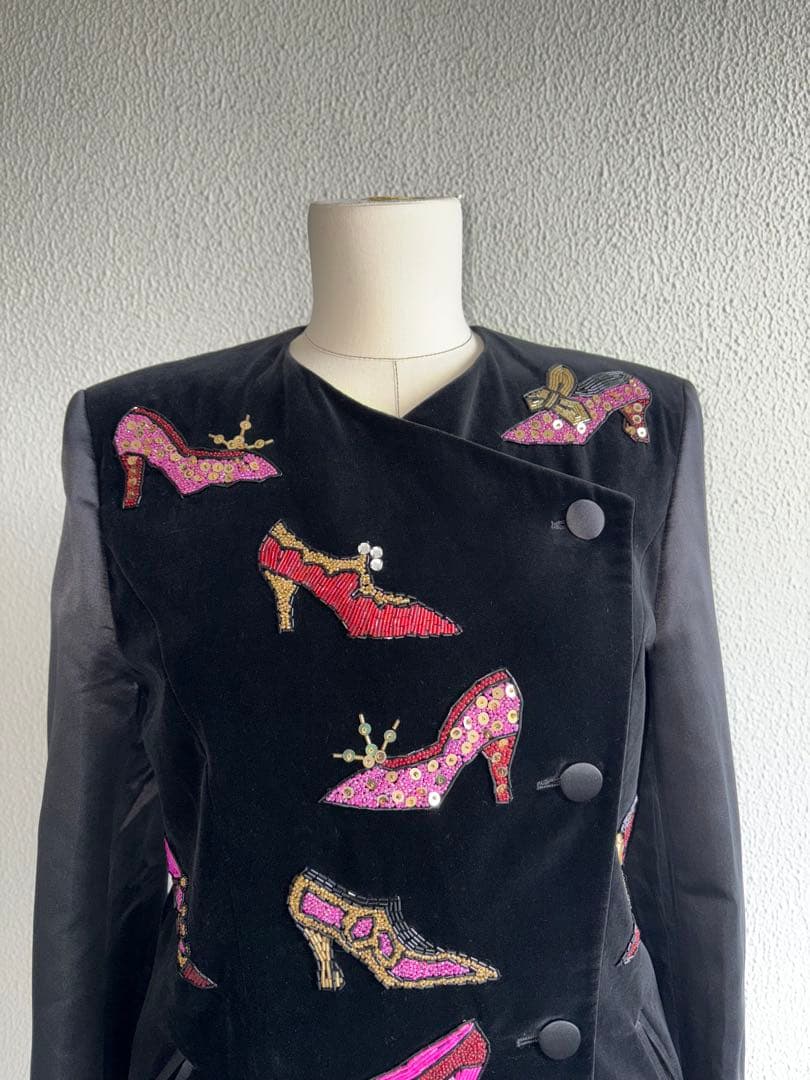 Escada. Vintage Margaret Ley 38. Silk