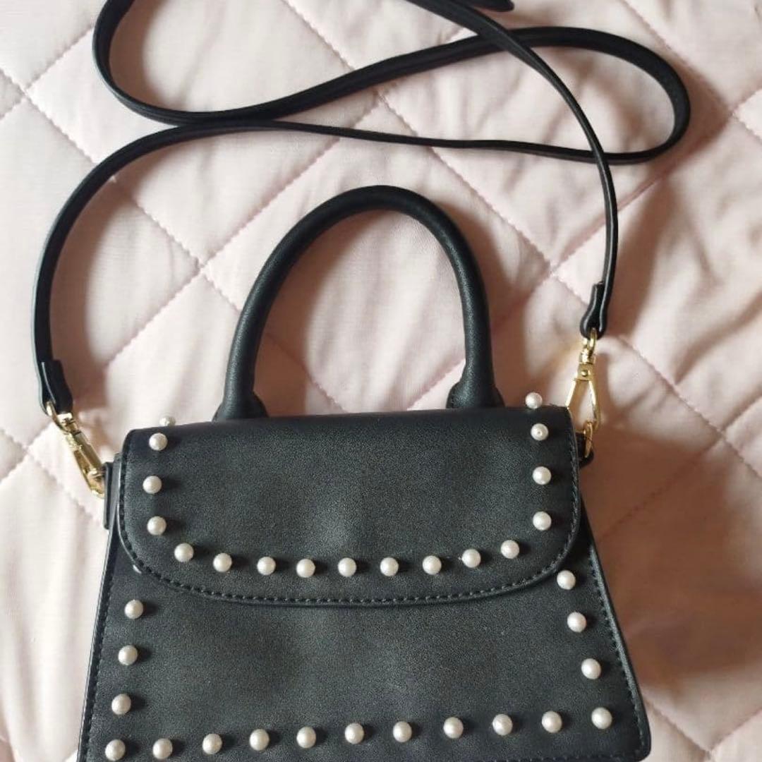 ツルバイマリコオイカワ❤︎スタッズ付き黒ショルダーバッグ - メルカリ