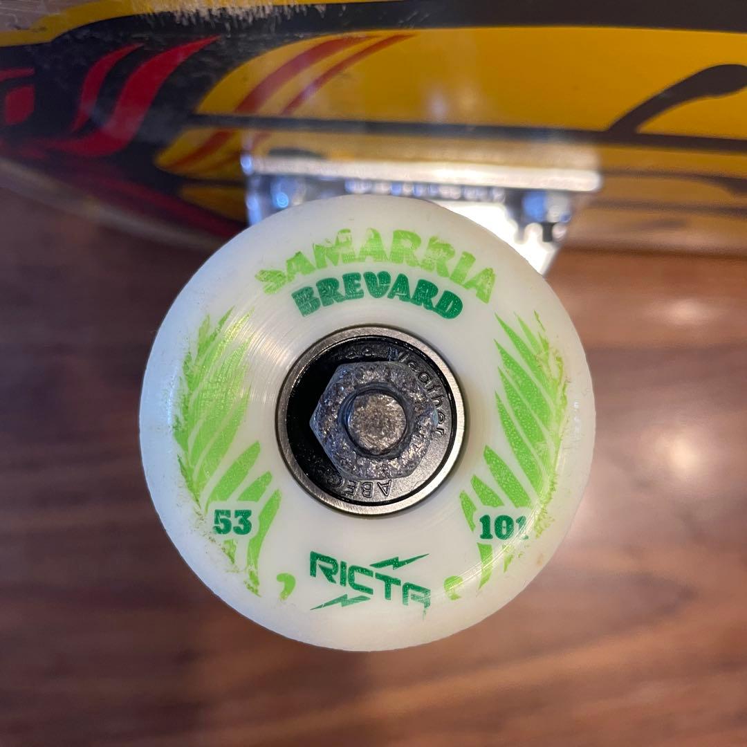 スケボー コンプリート サンダートラック リクタウィール スリー