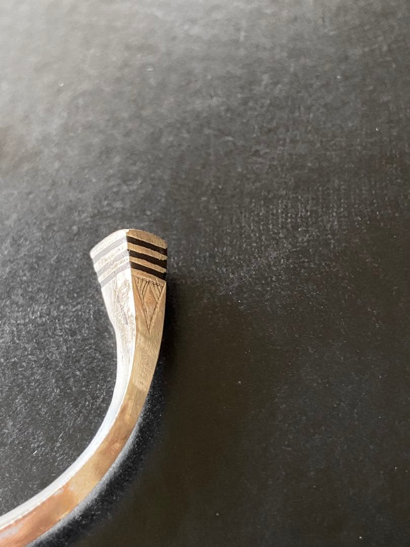 新品未使用 トゥアレグ族 エボニーバングル トゥアレグバングル 2