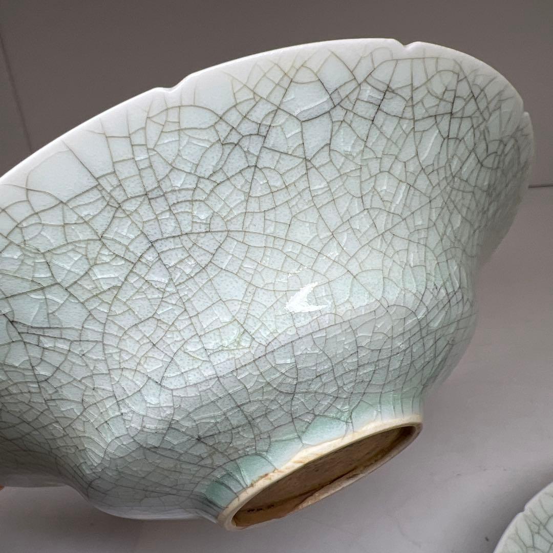 中国美術 青白磁皿2枚 直径約18㎝ 東Y7-1224①タトコ - メルカリ