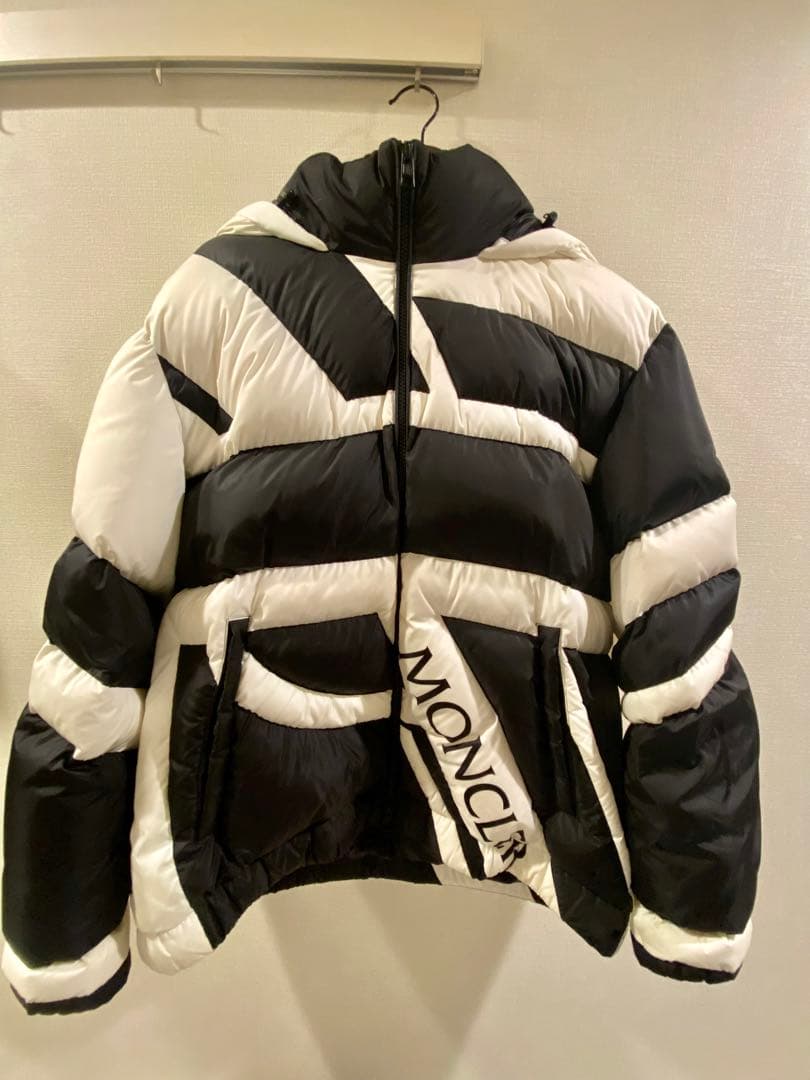 専用 モンクレールジーニアス クレイグ・グリーン ナイロンジャケット 楽天市場】【MONCLER/モンクレール/GENIUS/ジーニアス/CRAIG GREEN