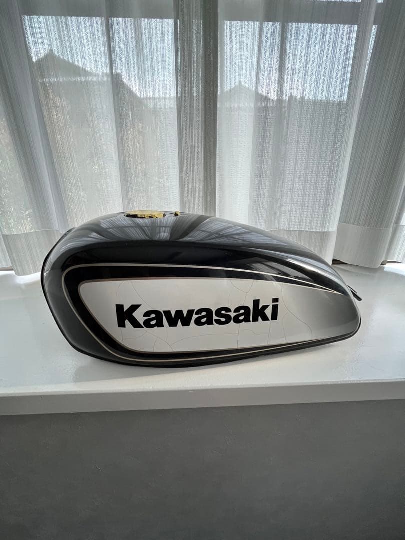 カワサキ 250tr 純正タンク - メルカリ