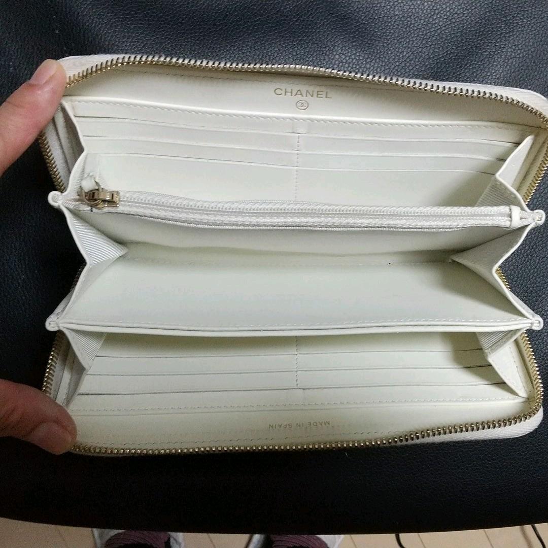 CHANEL 長財布 白(アイボリー)ギャランティカード付 - メルカリ