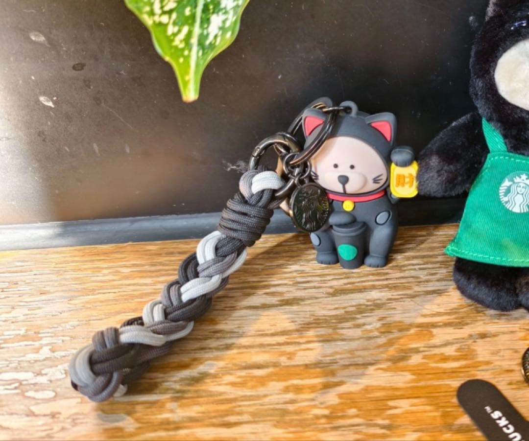 台湾 限定 STARBUCKS スターバックス ベアリスタキーホルダー 招き猫