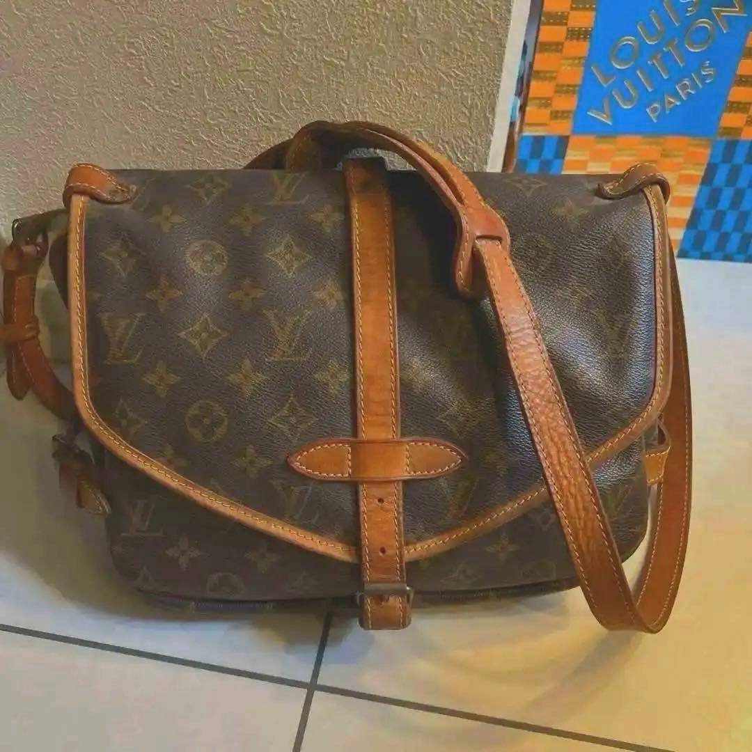 Louis Vuitton ソミュール　中型ショルダーバッグ ブラウン LOUIS VUITTON ルイヴィトン モノグラム ソミュール30 ショルダー