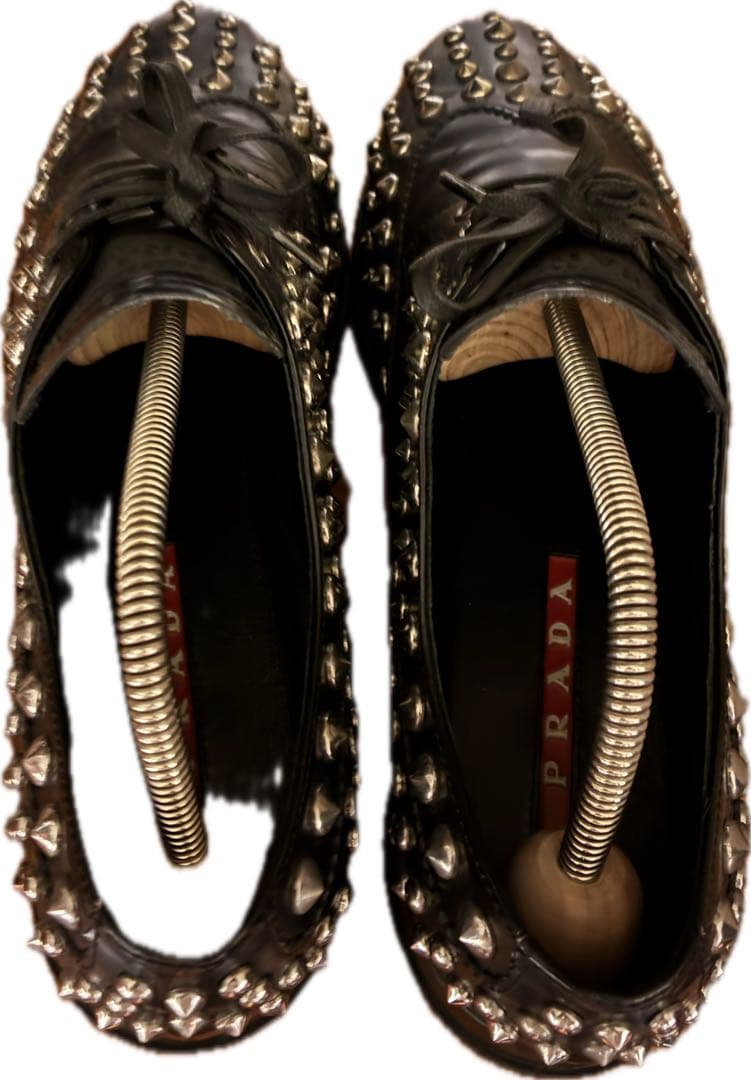PRADA スタッズ付き ブラックレザー ドレスシューズ 40