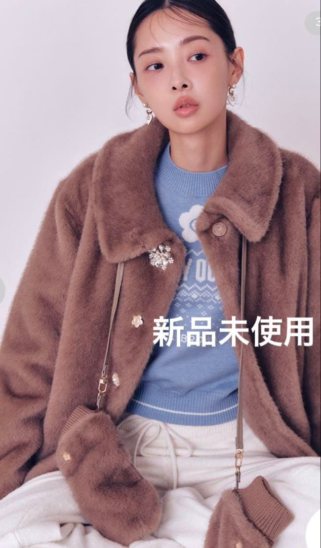 LILY BROWN×MARY QUANT】デイジービジュー釦ファーコート - メルカリ