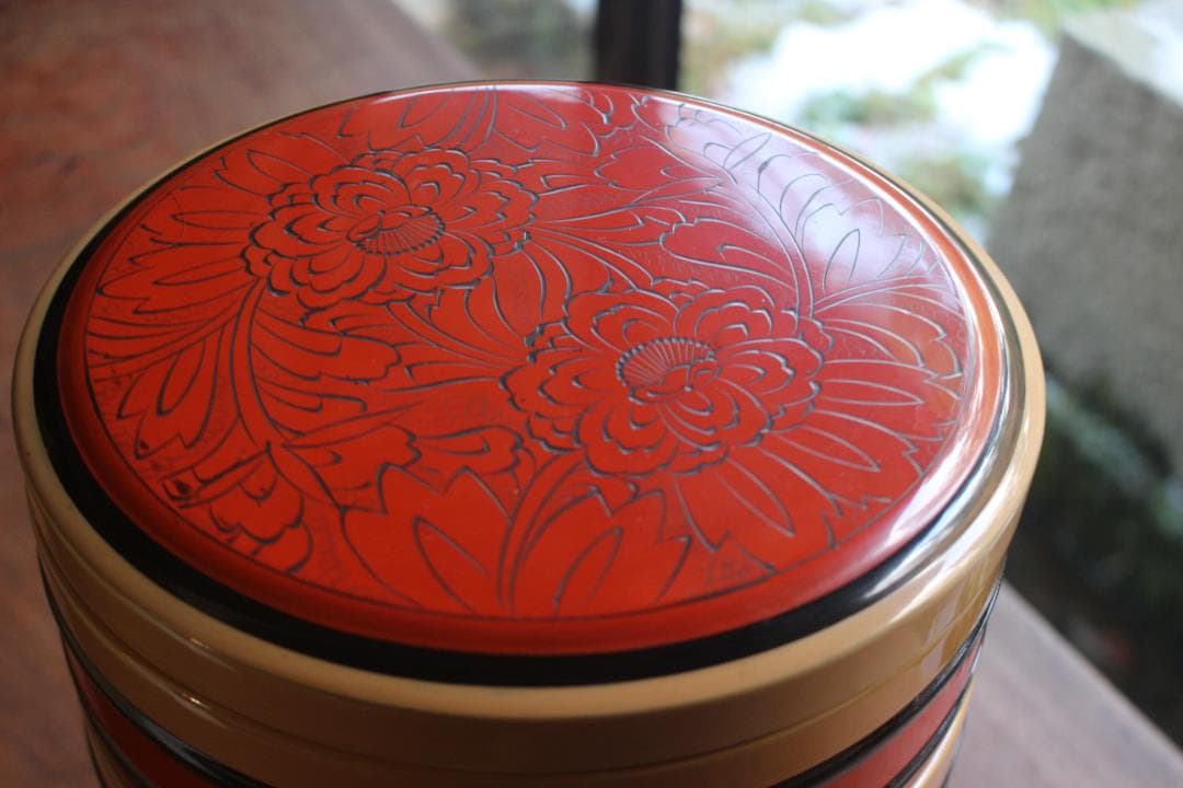 風情ある独楽塗の美しい五段丸重（検輪島塗お重重箱茶道具 風情ある