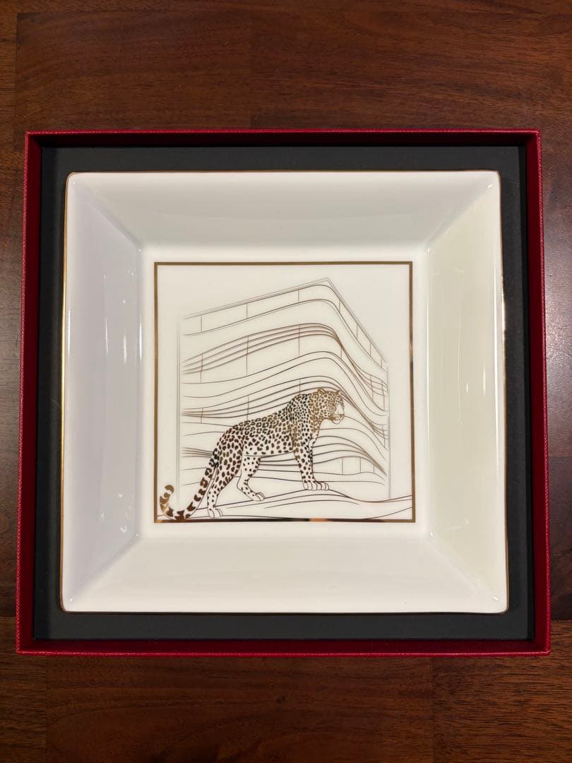 Cartier　カルティエ　プレート　お皿 楽天市場】ほぼ未使用 Cartier カルティエ ディアボロドゥカルティエ