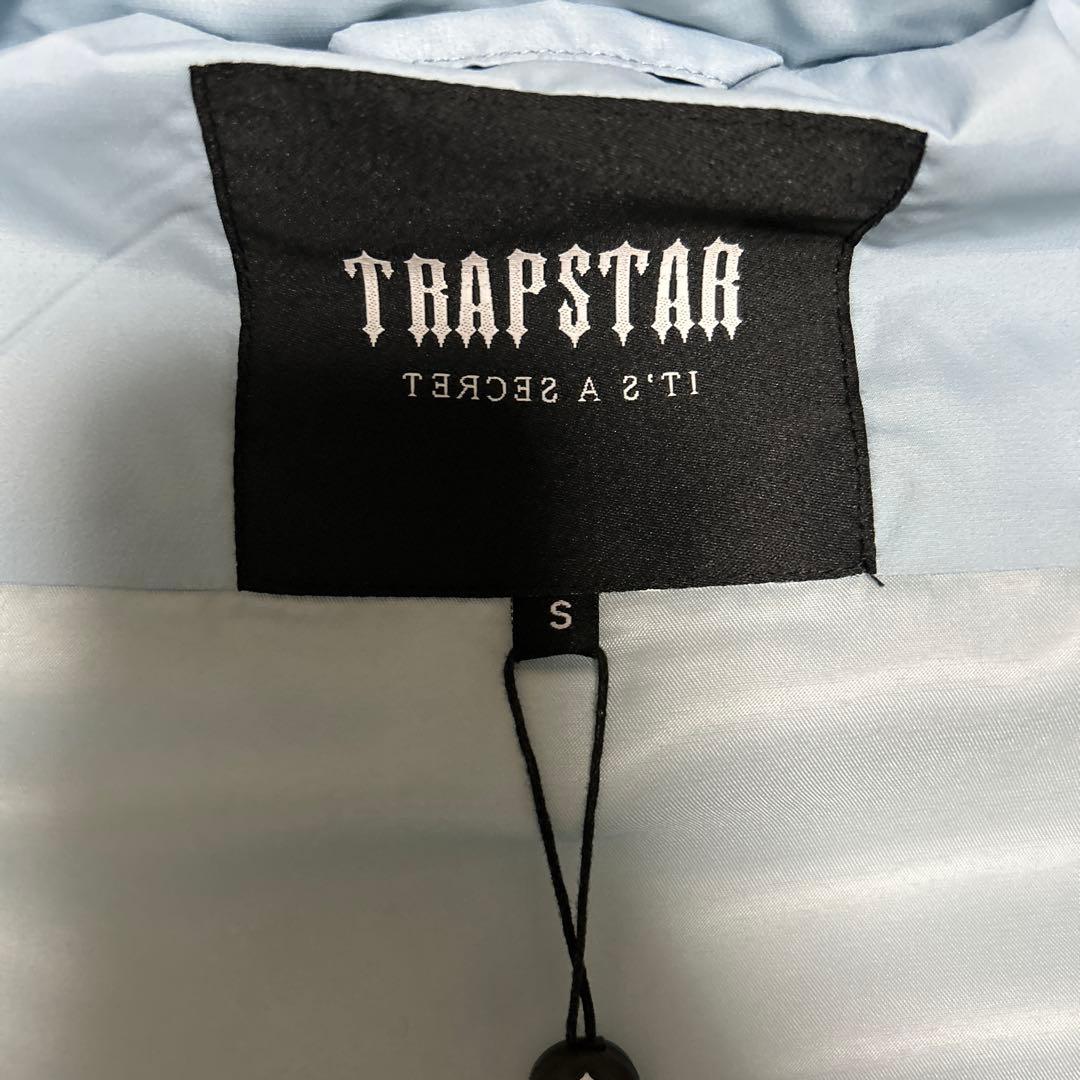オレンジ様専用】trapstar ダウンベスト 水色 - メルカリ
