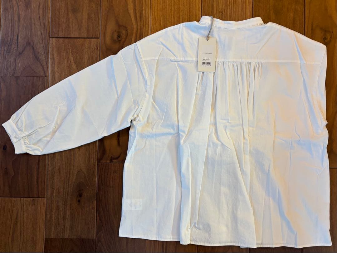 しろくま様専用」休日と詩 アコーディオンブラウス - メルカリ