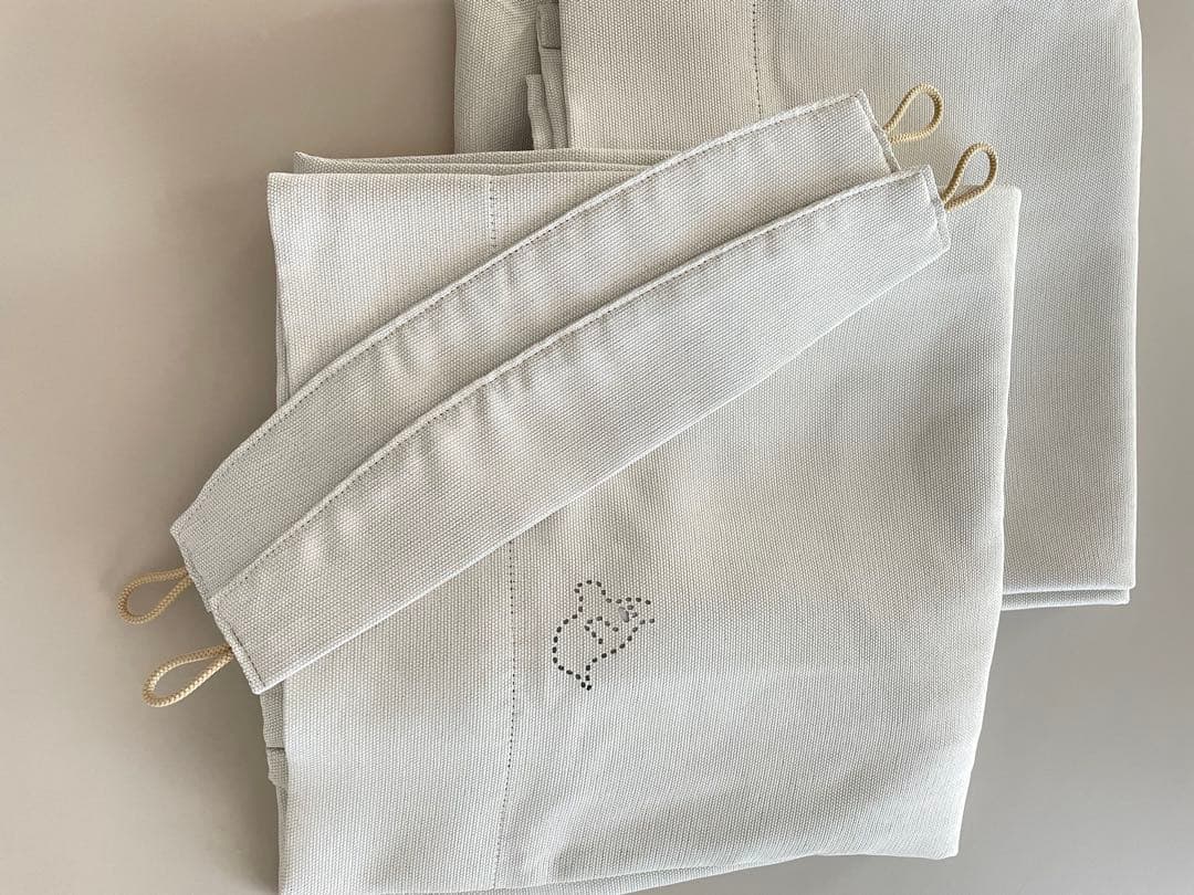 美品・希少】unico おばけ カーテン LEPATTAVA 遮光 - メルカリ