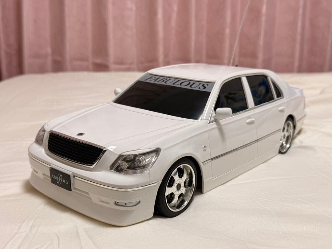 FABULOUS セルシオ　ラジコン1/12 希少　本当に最終値下げ‼️ FABULOUS セルシオ ラジコン1/12 希少 本当に最終値下げ‼️ FABULOUS