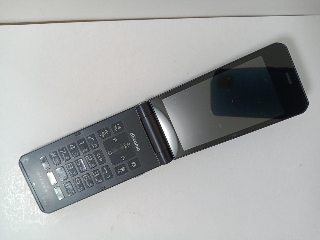 ☆ docomo arrows ケータイ ベーシック F-41C ネイビー - メルカリ