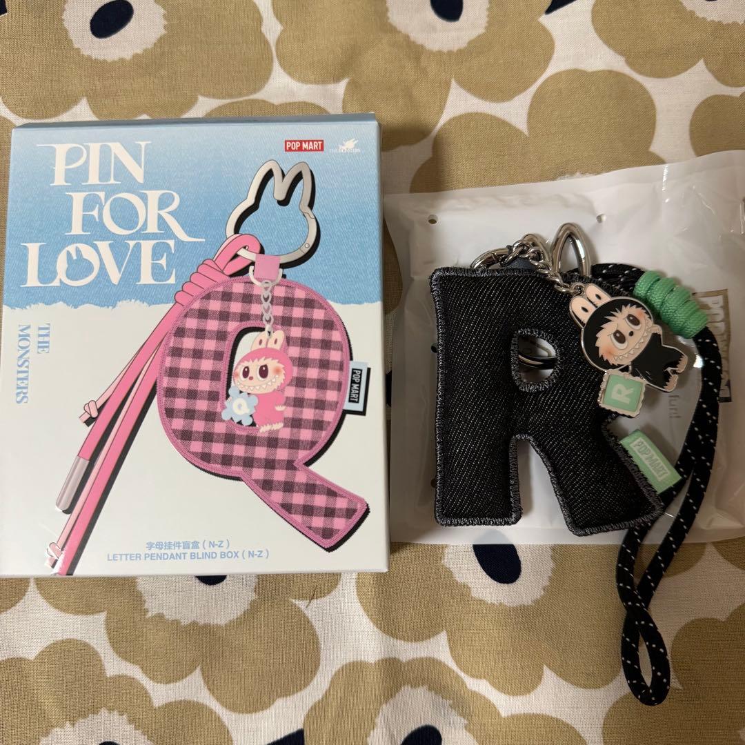 正規品】POPMART ラブブ ぬいぐるみ イニシャルラブブ R セット - メルカリ