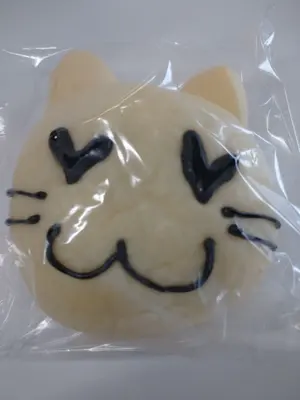 み*ぃ様 フェイラー×松坂屋上野店 パンダポーチチャーム - メルカリ