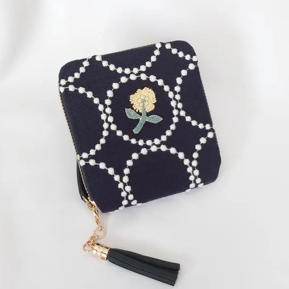 ケース・サイズ選択】刺繍15こ・グレー タンバリン ブックカバー